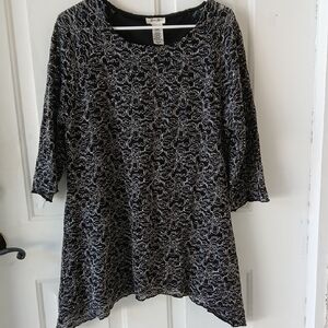 Brittany Black Black & White Floral Patter Blouse.